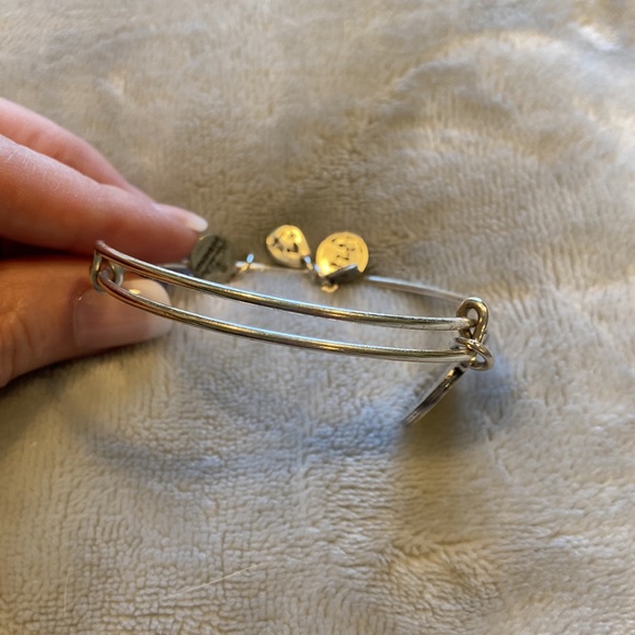 Alex and Ani “Thank You” Bracelet - Picture 3 of 3